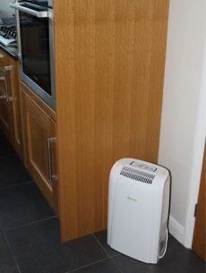 Dezumidificatorul de 10 L pentru spatii mici